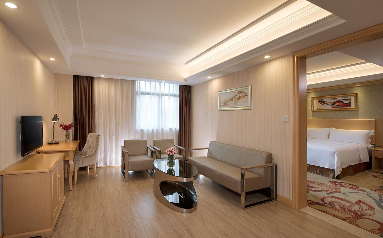 Vienna International Hotel Shenzhen Xinzhou エクステリア 写真